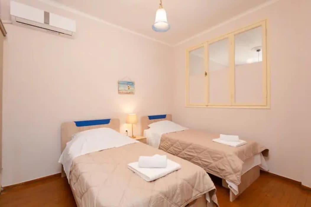 Apartment Private Pristine Balcony Home- Heart Of The Center Thessaloniki