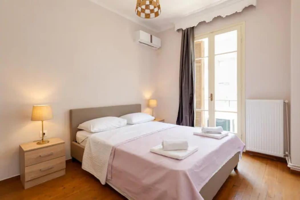Private Pristine Balcony Home- Heart Of The Center Daire *