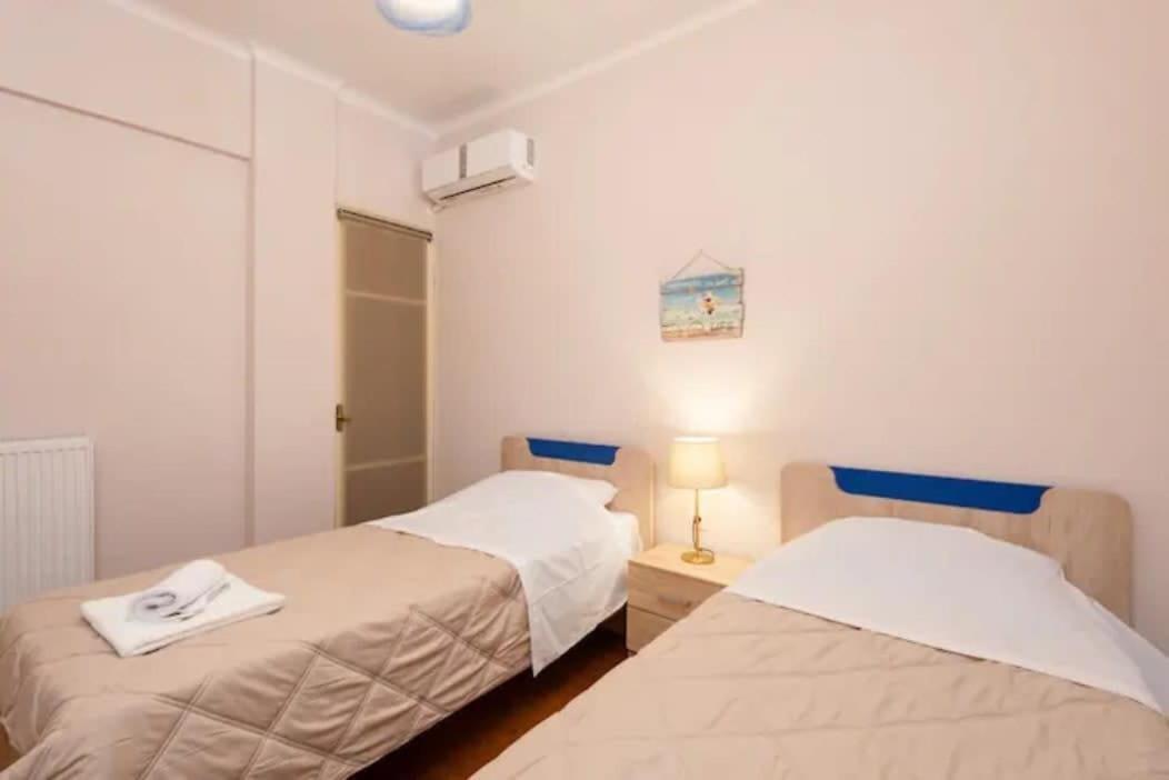 Private Pristine Balcony Home- Heart Of The Center Daire