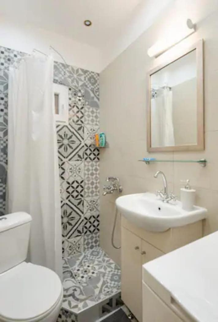 Daire Private Pristine Balcony Home- Heart Of The Center *
